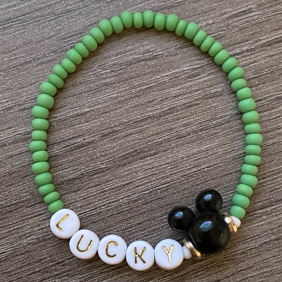 Disney Inspired Bracelet St. Patrick’s Day Lucky - Picture 1 of 1